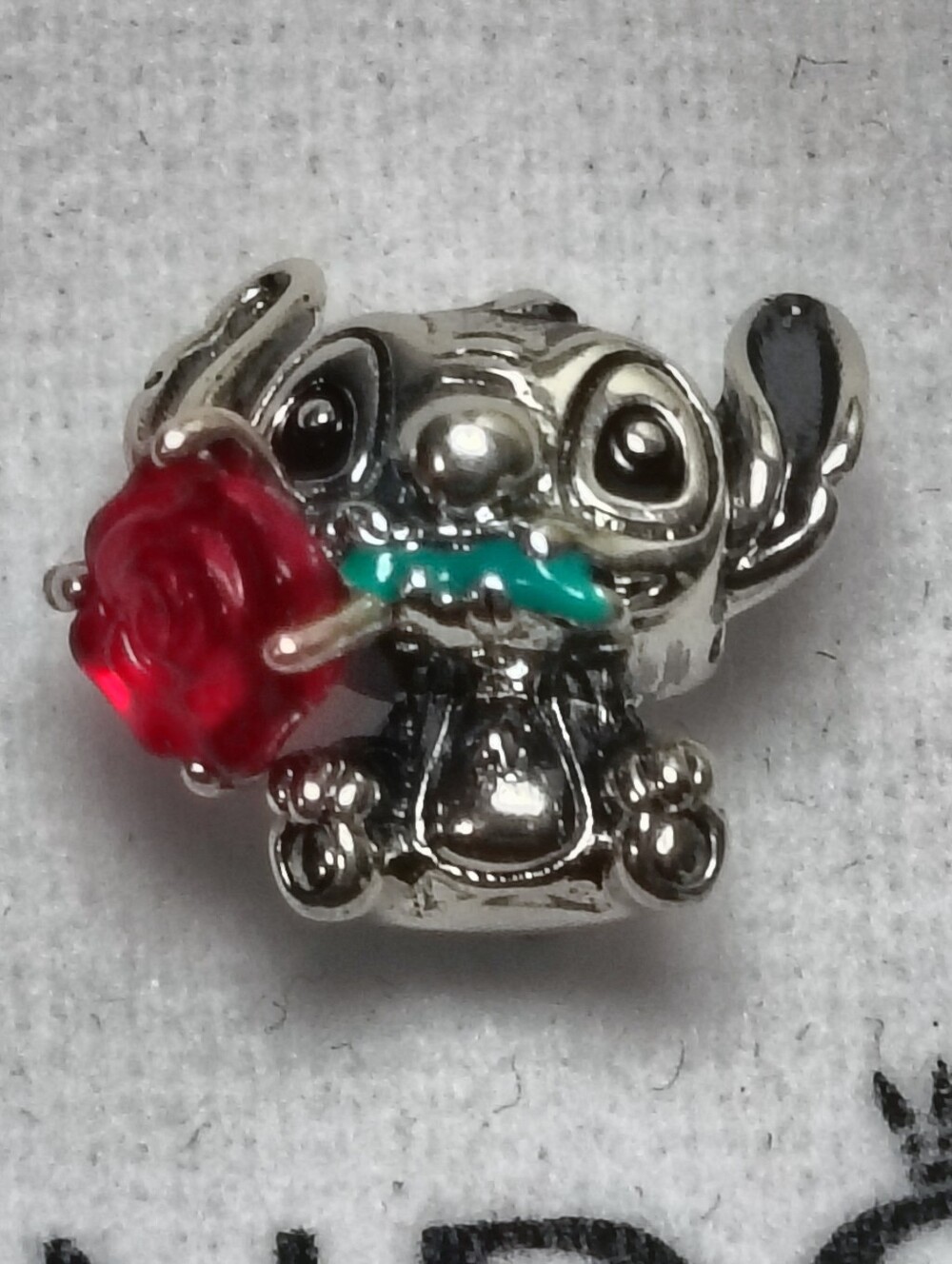 ✨✨ Authentic Stitch With Rose Charm, Disney Parks S925, ALE✨✨